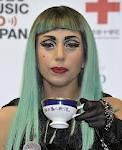 Lady Gaga kiss Cup Raises 6 million yen! How about my cup?